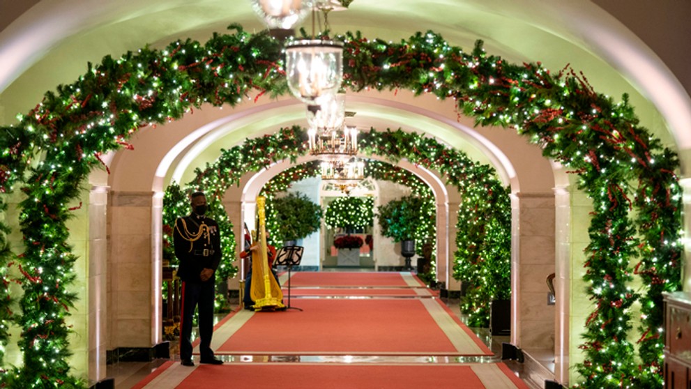 Vianočná výzdoba v Centrálnej hale v Bielom dome.