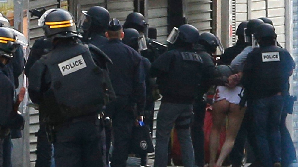 Policajná razia v Saint Denis