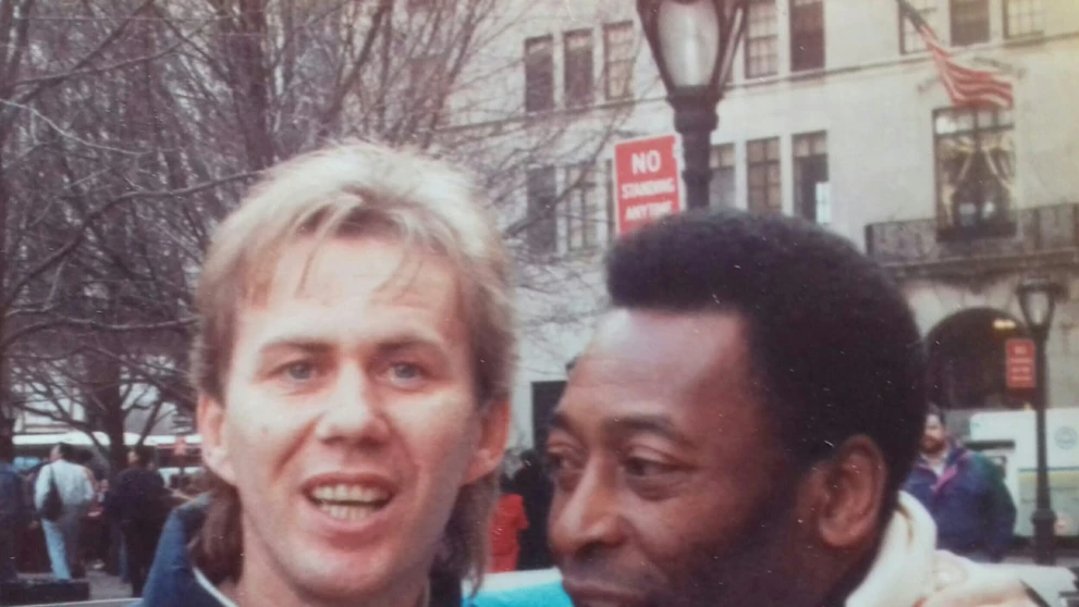 Joe Borbély a kráľ futbalu Pelé.
