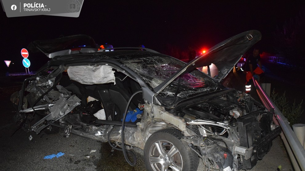 Nehoda neďaleko Trnavy.
