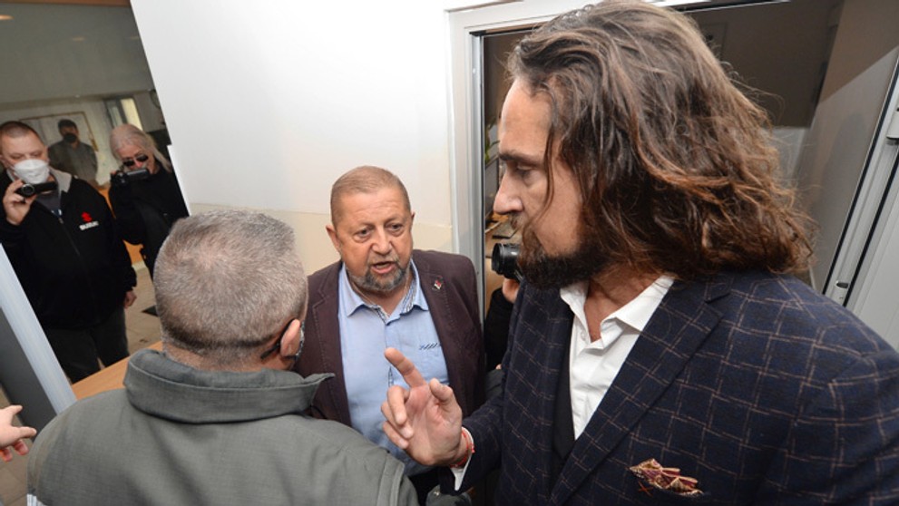 Šéfredaktor časopisu Zem a vek Tibor Eliot Rostas a bývalý sudca Štefan Harabin.