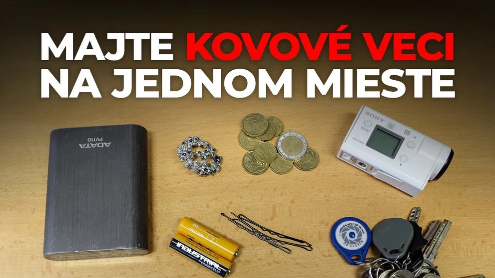 Kovové predmety.