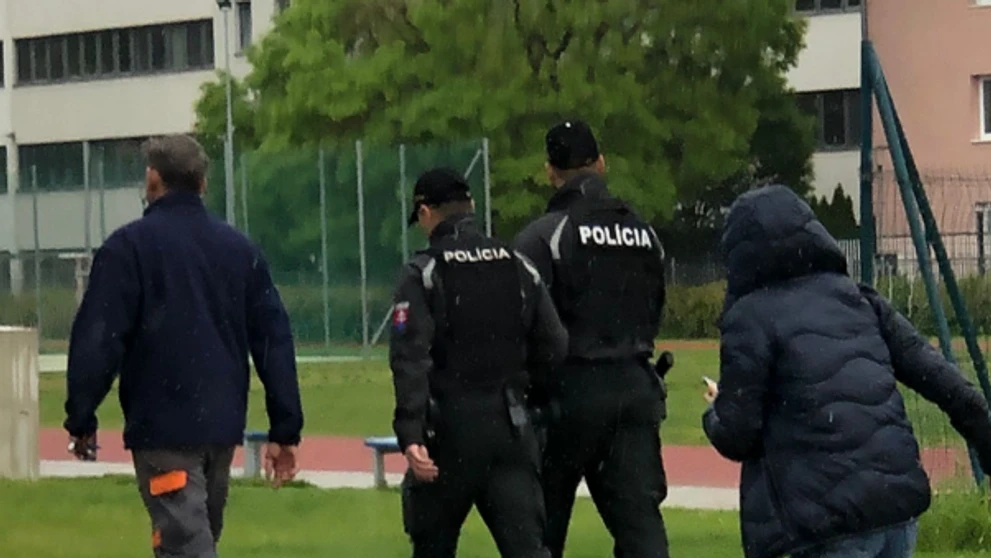 Poplach na školách v Bratislave.