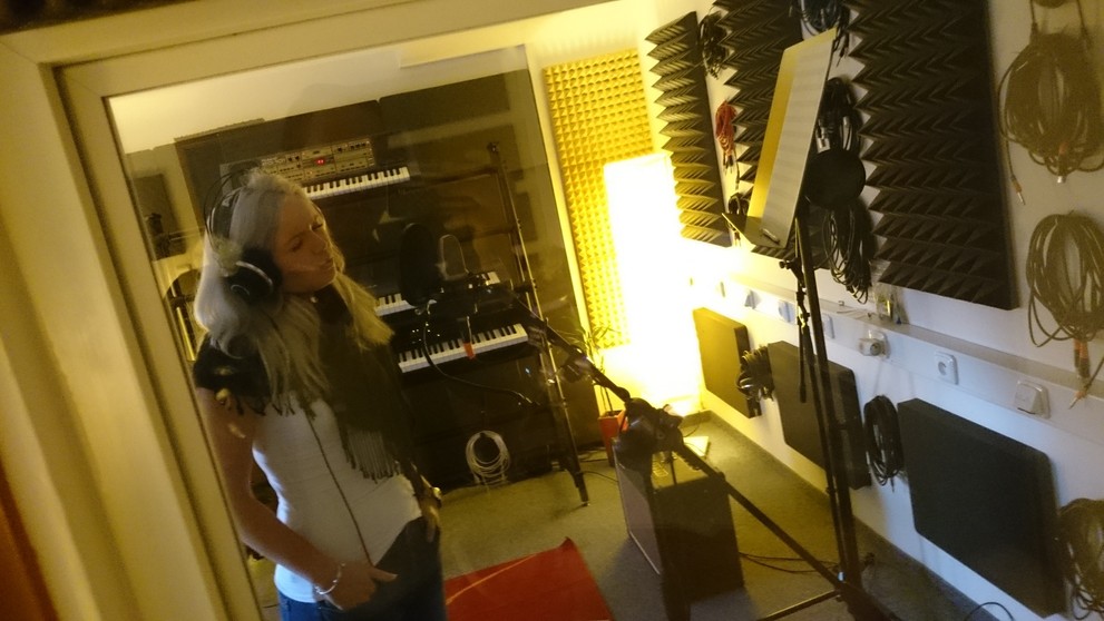 Príprava singla I´m feeling down.