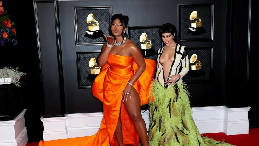 Megan Thee Stallion a Doja Cat na 63. ročníku hudobných cien Grammy v Los Angeles
