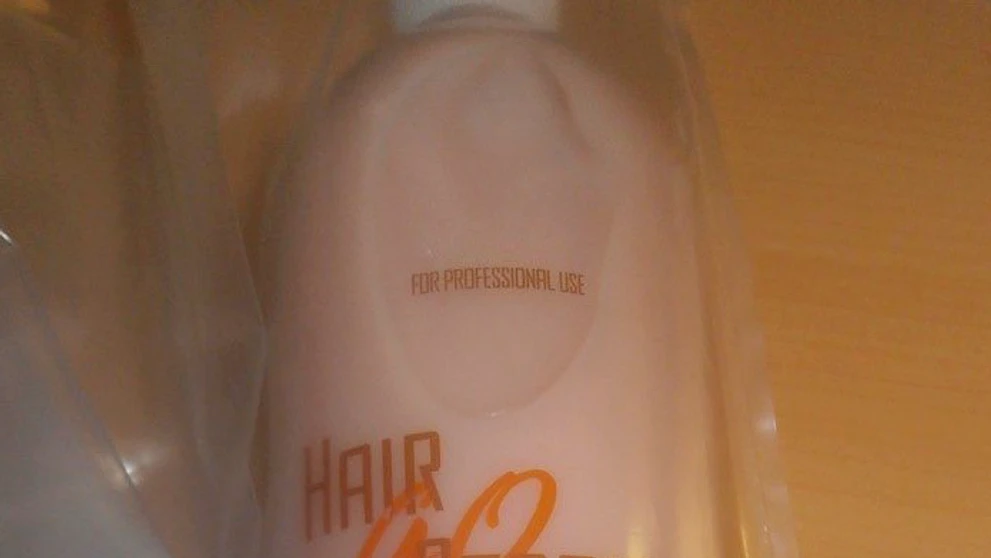 Nebezpečný výrobok na vyrovnávanie vlasov pre profesionálne použitie "Hair Go Straight - COCO" značky Hair Go Straight 
