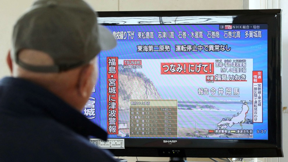 Po zemetrasení dorazili k japonskému pobrežiu cunami.