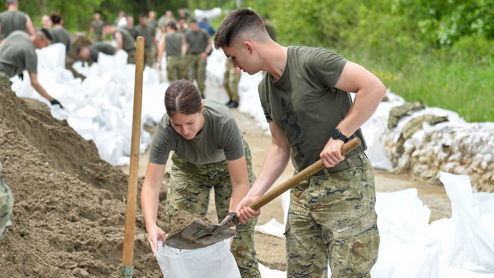 Na pomoc proti povodniam v Chorvátsku nasadili armádu.