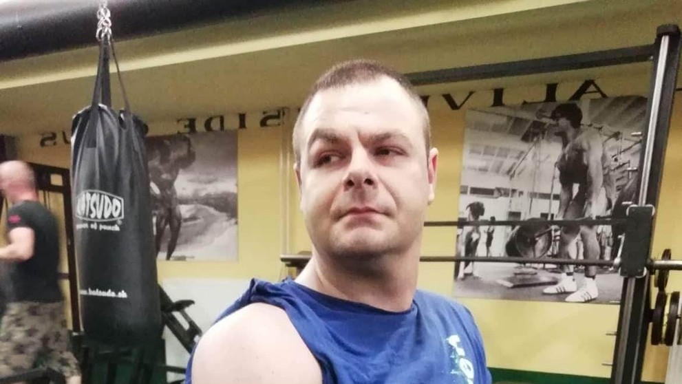 Marián v posilňovni