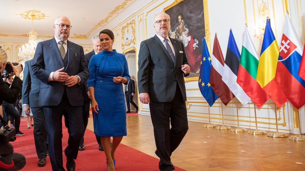 Summit prezidentov krajín Bukureštskej deviatky