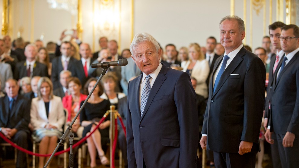 Prezident SR Andrej Kiska a Slovenského olympijského výboru (SOV) František Chmelár.