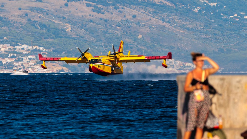 Na chorvátskom ostrove Čiovo vypukol rozsiahly požiar.