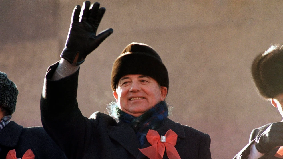 Michail Gorbačov na archívnej snímke z roku 1987.