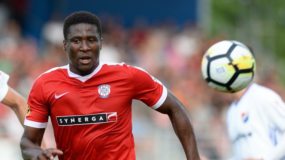 Auto prechádzalo v smere od Nadlíc do Chynorian.