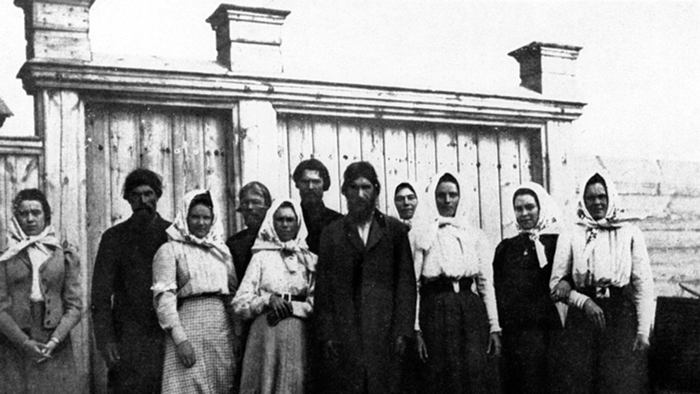 Rasputin so svojimi nasledovníkmi.