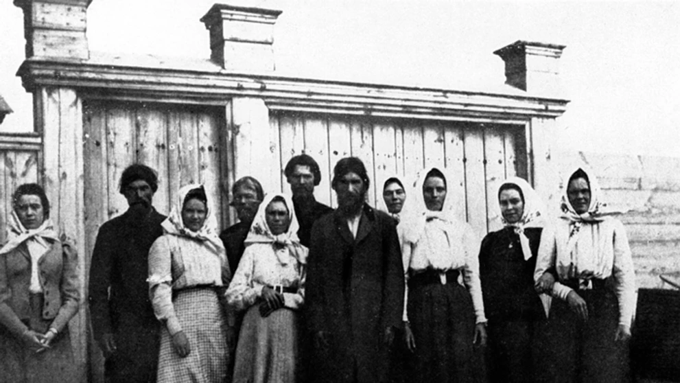 Rasputin so svojimi nasledovníkmi.