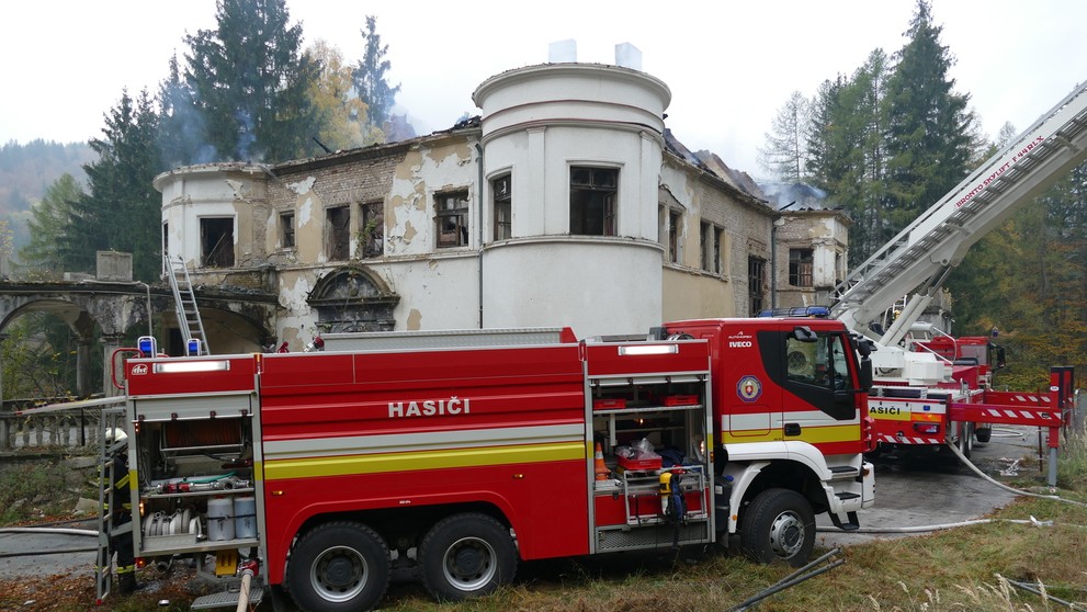 Kaštieľ v Kunerade zhorel.