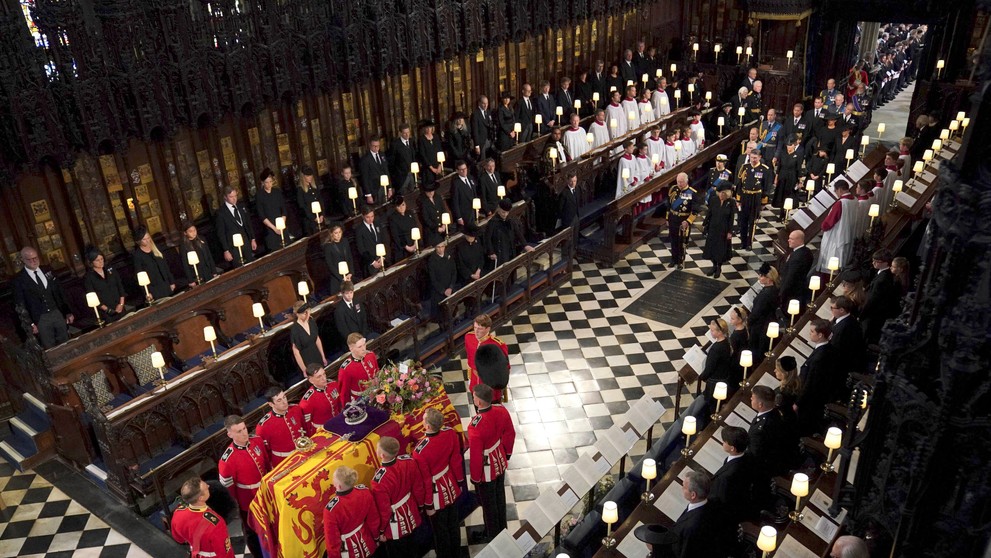 Posledná rozlúčka s kráľovnou Alžbetou ll. na hrade Windsor