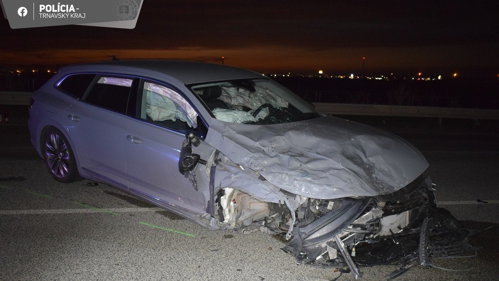 Nehoda neďaleko Trnavy.