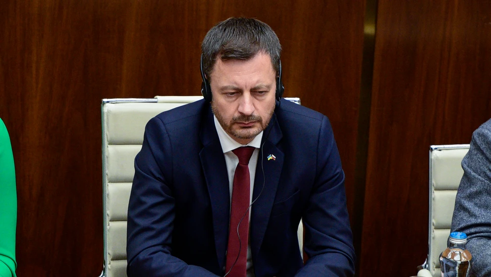 Eduard Heger počas príhovoru Volodymyra Zelenského.