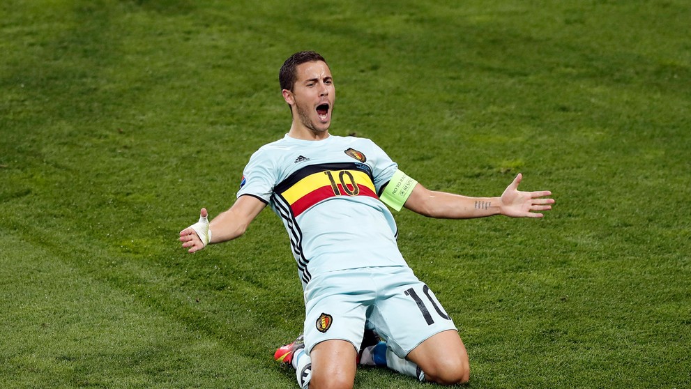 Eden Hazard z Belgicka sa teší po góle na 3:0 v osemifinále ME proti Maďarsku.