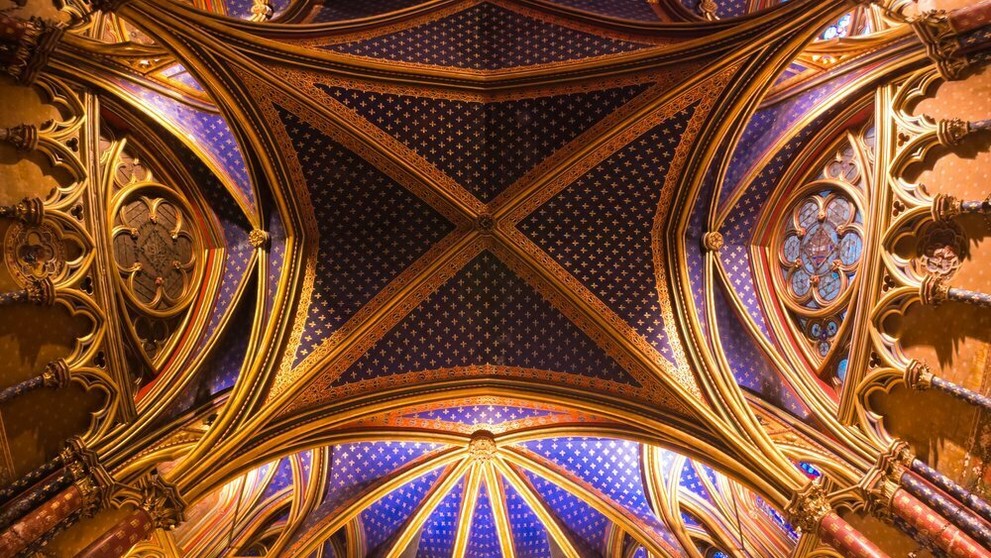 Interiér katedrály Notre Dame