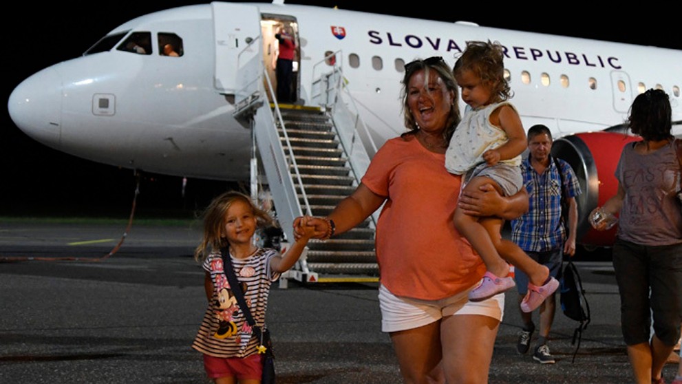 Turisti, ktorých z Albánska priviezol vládny špeciál.