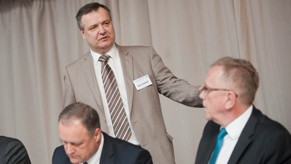 Dárius Rusnák ako delegát na kongrese SZĽH.