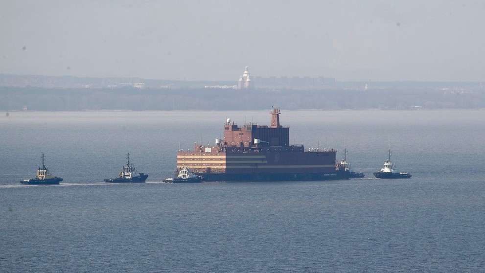 Akademik Lomonosov.