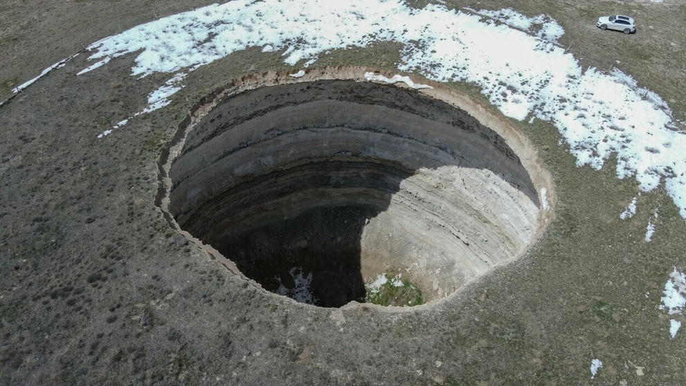 Krasový kráter v Turecku