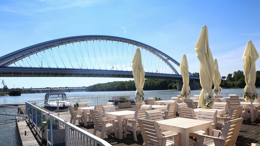 Reštaurácia Knajpa