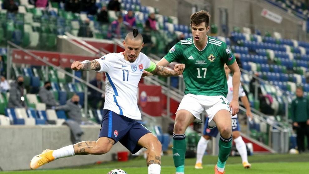Marek Hamšík vo finále baráže o EURO 2020 na pôde Severného Írska.