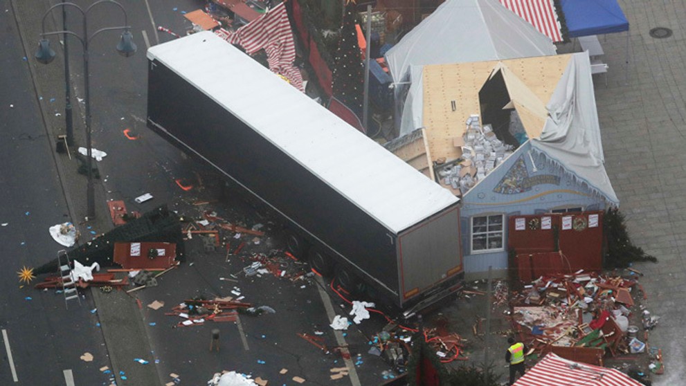 Ťahač kamióna, ktorý vrazil v Berlíne do ľudí na vianočných trhoch.