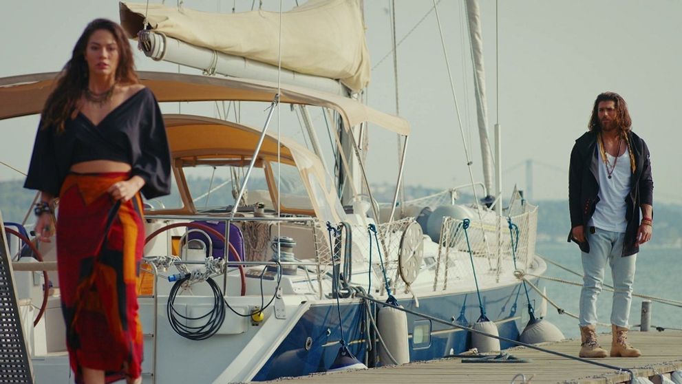 S hlavou v oblakoch: 125. a 126. epizóda