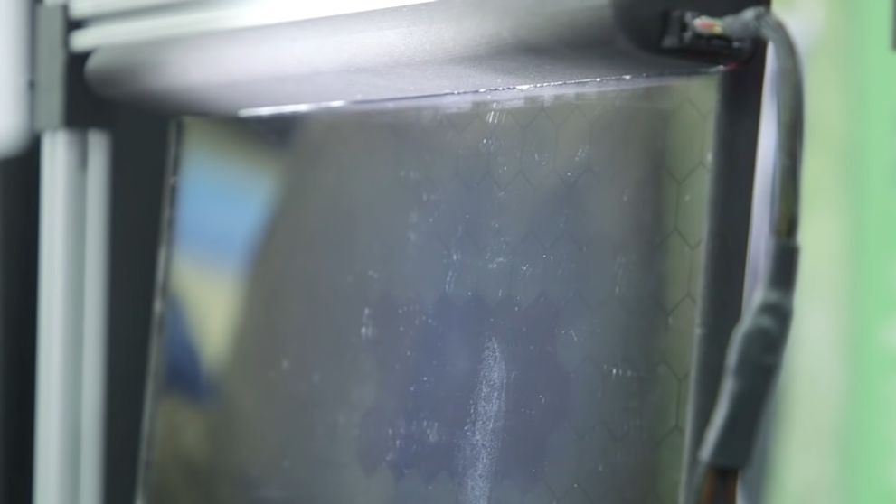 Špeciálna novinka pre vodičov. Táto pomôcka uľahčí jazdu proti slnku