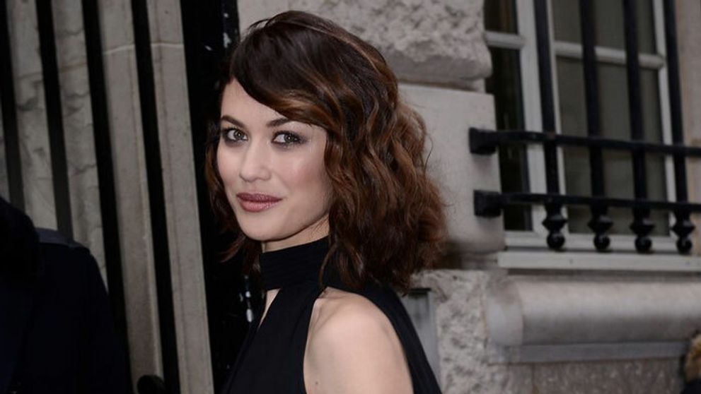 Sexy Kurylenko v odvážnych minišatách. To sú ale nohy!