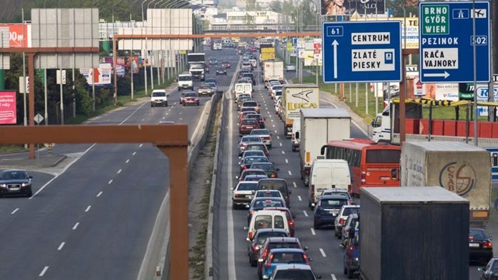 Starú Seneckú cestu plánujú začať rozširovať v roku 2023