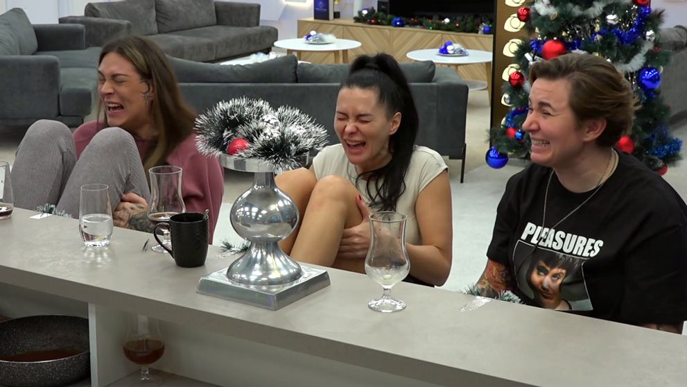 Ella, Zoe a... Popelka?