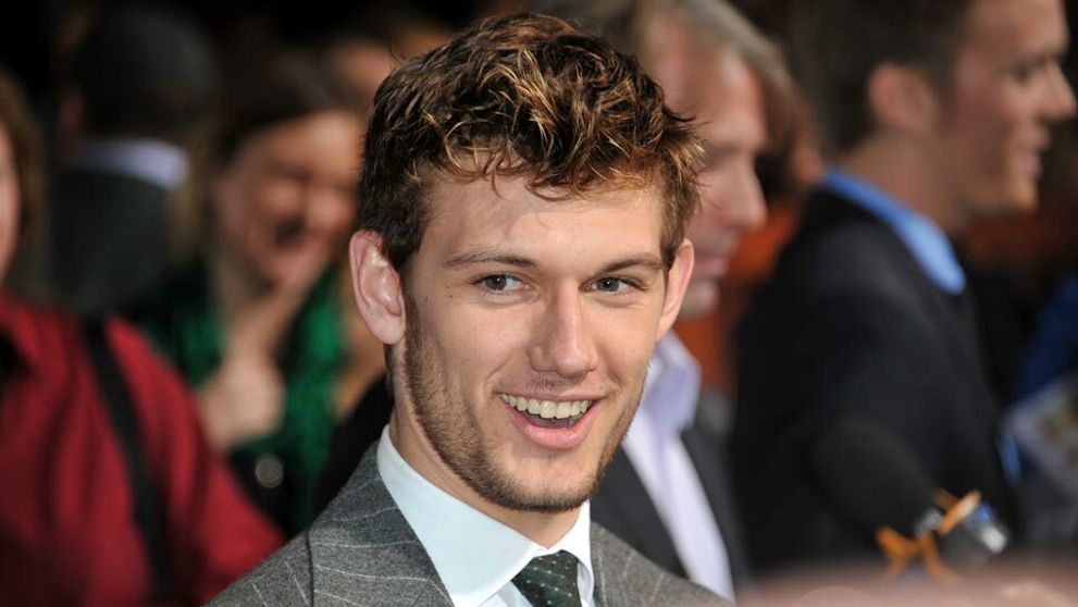 Dámy, prichystajte si vreckovky: Hollywoodsky fešák sa bude ženiť!