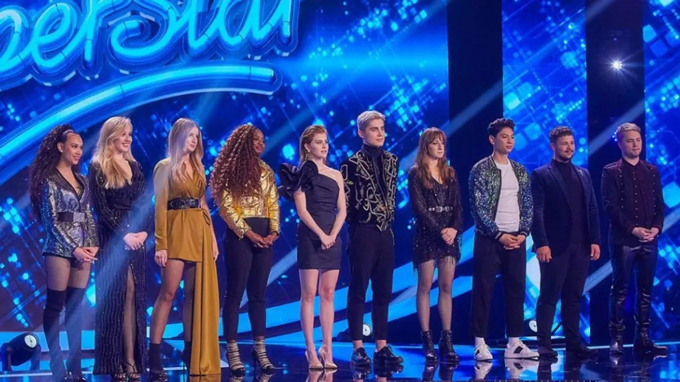 Superstaristi rozbiehajú seriál: Koho z nich uvidíte nahého vo vani?