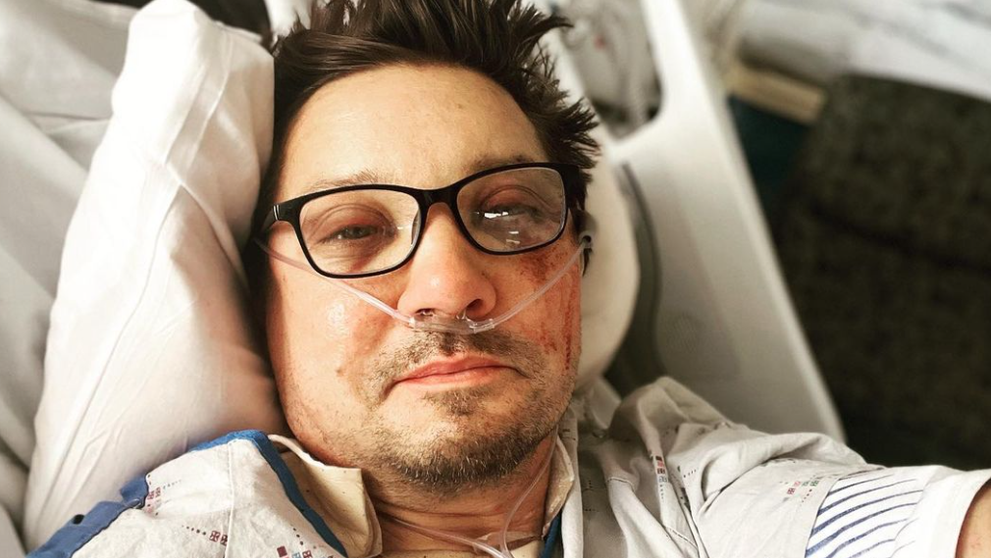 Prvá fotka herca po desivej nehode: Všetko bolo inak, snažil sa niekomu pomôcť