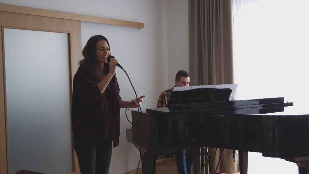 Markizácka redaktorka prespievala nový hit Adele: Jedným slovom nádhera