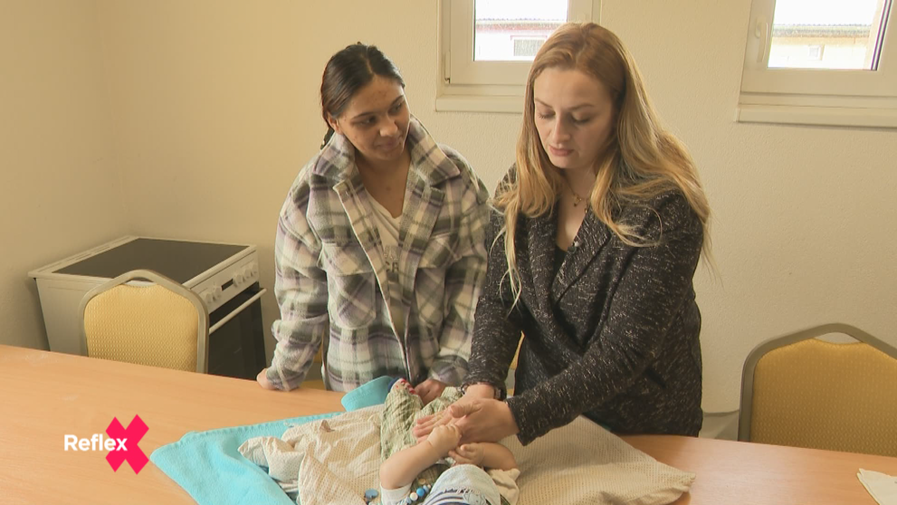 V osadách by rómske babice vyvážili zlatom