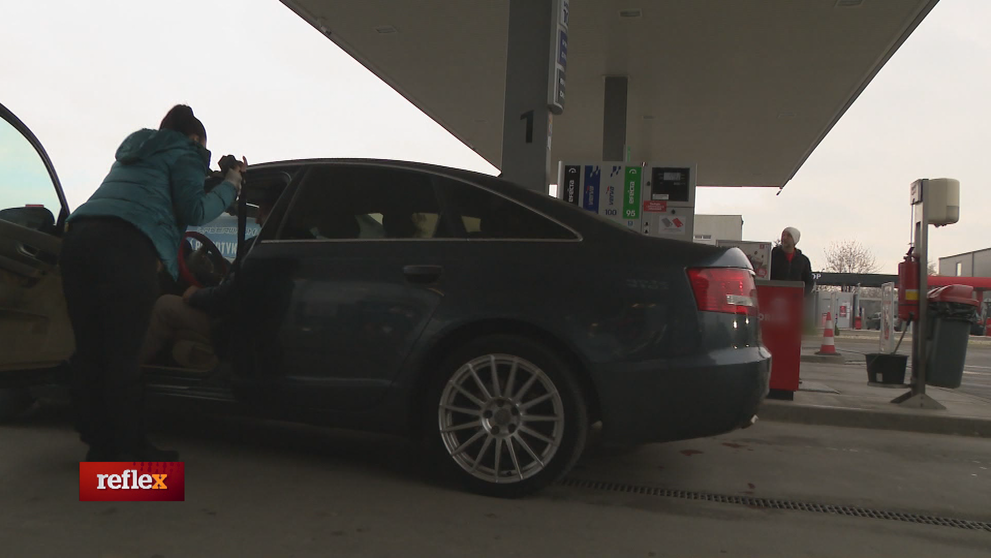 Nájazdy zlodejov na pumpu Senci