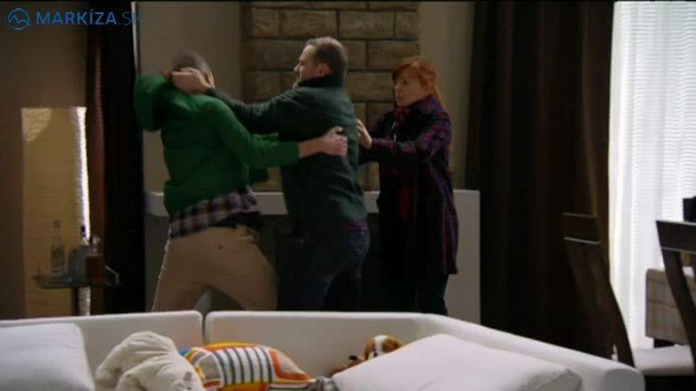 Bitka v Búrlivom víne! Úradujú päste! Boli sme pri tom!