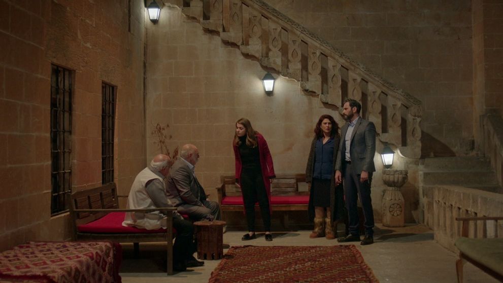 Spútaný motýľ: 87. a 88. epizóda