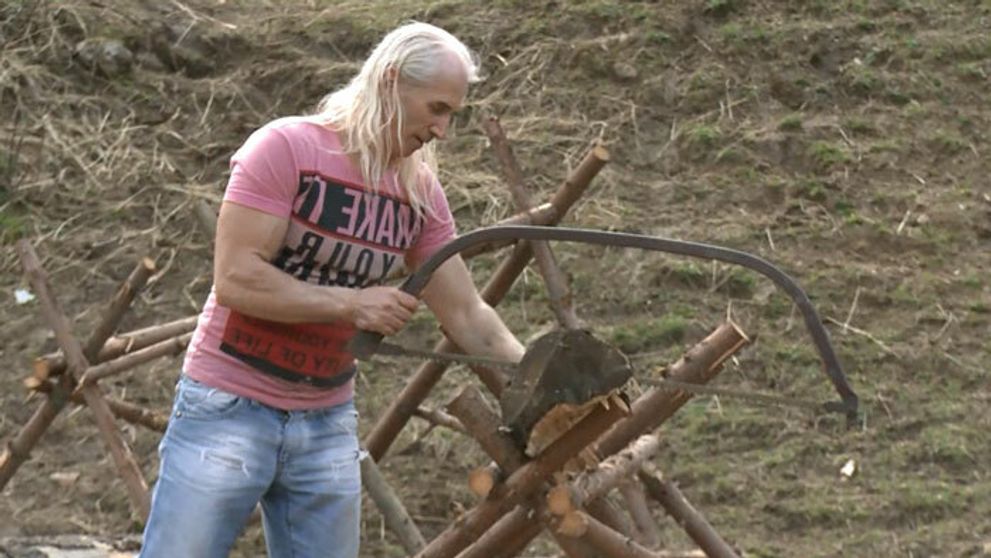 Variť nevie, no trúfa si na divinu! Dnes navarí Ján Juhaščík