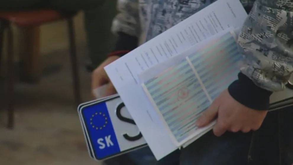 Štát výrazne ušetrí na ešpézetkách. Neznamená to však, že budú automaticky lacnejšie aj pre šoférov