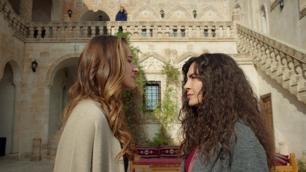 Spútaný motýľ: 91. a 92. epizóda