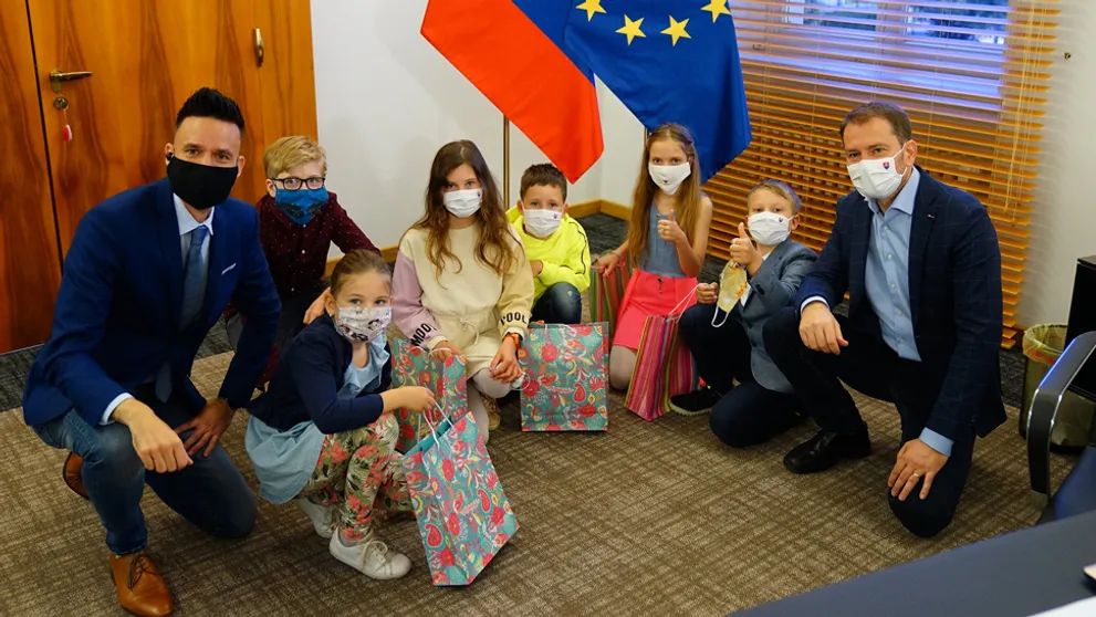 Detská prepadovka na úrade vlády: Premiér odpovedal na záludné otázky!